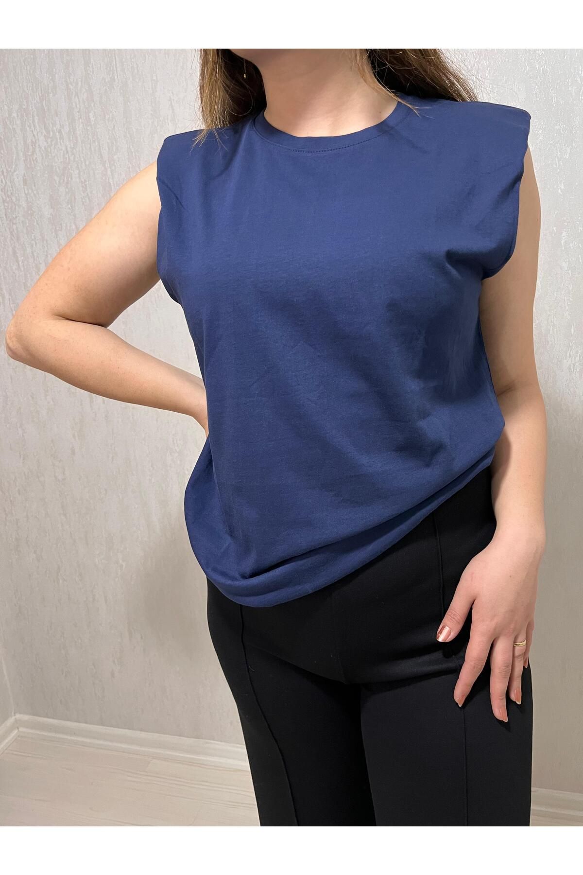 VNYA collection Kolsuz Vatkalı Bis Yaka T-shirt