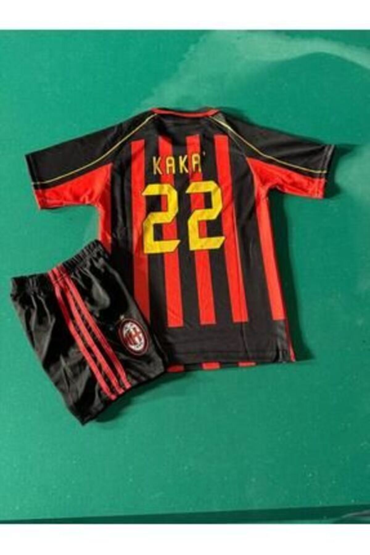 kombinezyum Ac Milan 2008/9 Sezon Retro Kaka 22 Futbol Çocuk Forması 3'Lü (SİYAH)