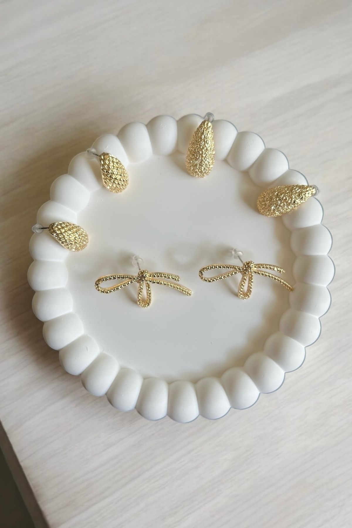 stravis-Gold Color Textured 3-Piece Earring Set 2