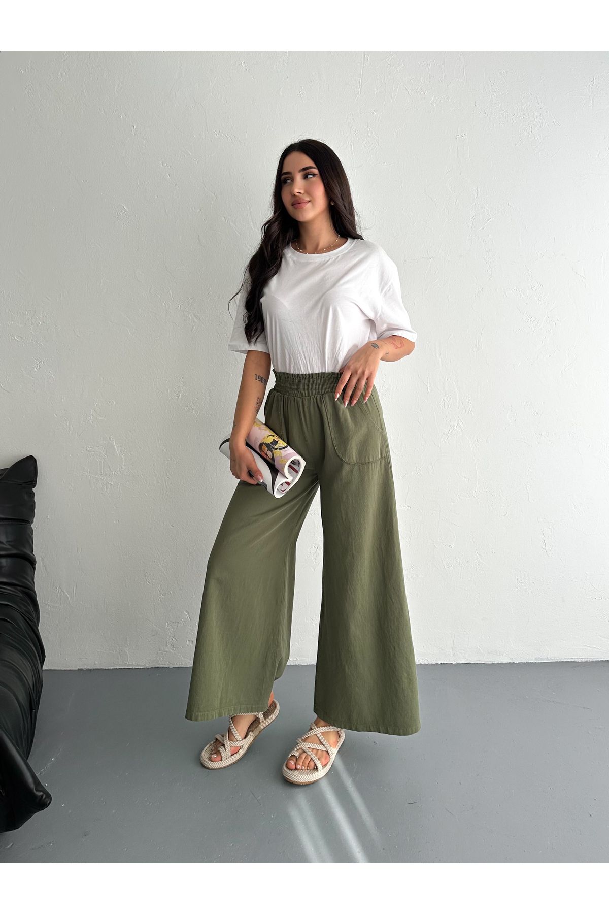 complete the look image