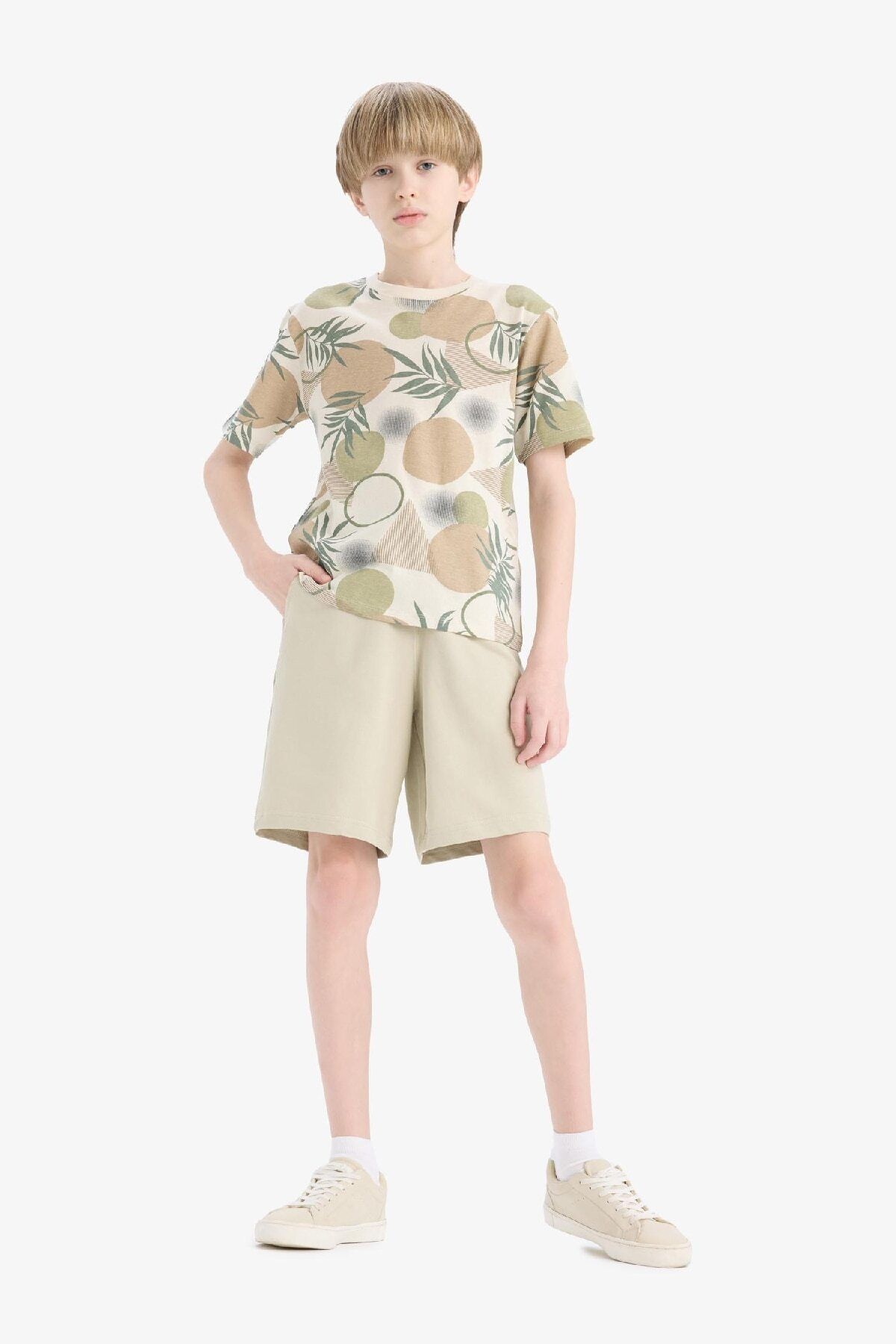 DeFacto-Boy's Elastic Waist Basic Plain Shorts B5867A825Sm 4