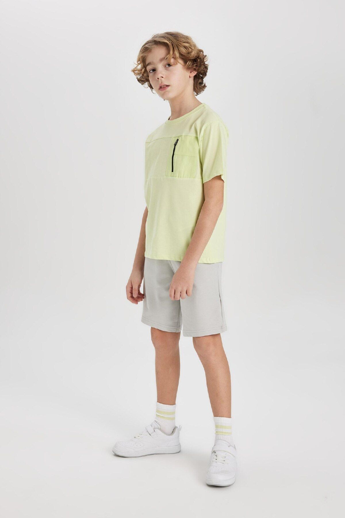 DeFacto-Boy's Basic Bermuda Shorts B5867a824sm 4