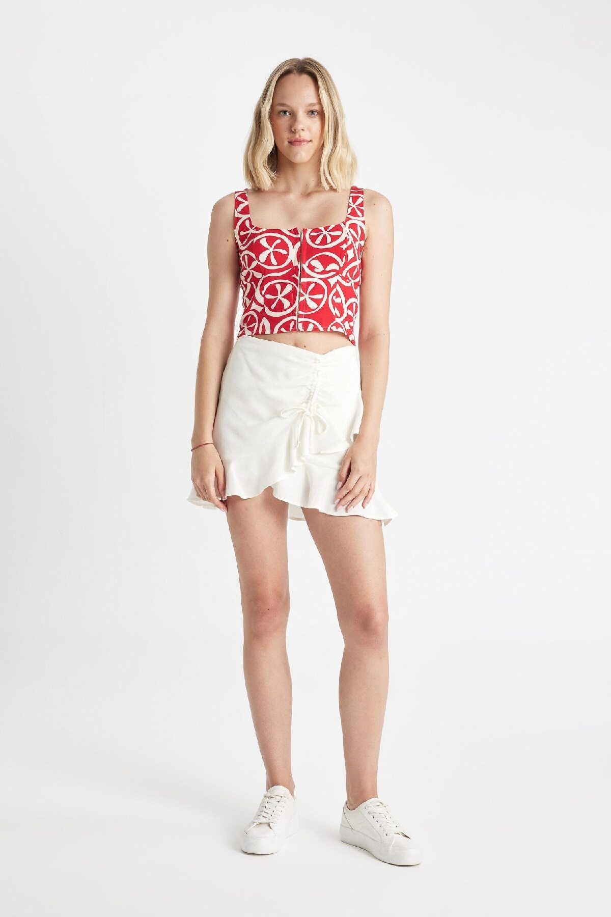 complete the look image
