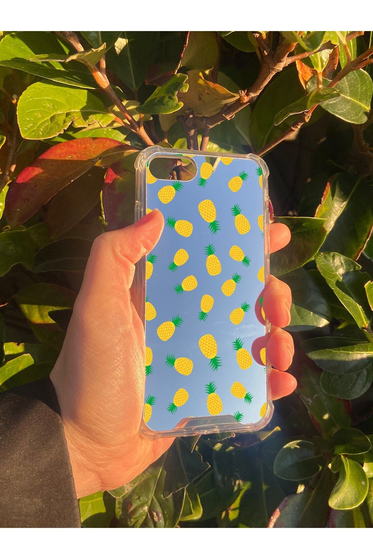 blueb İphone SE Uyumlu Aynalı Ananas Desenli Darbe Kamera Korumalı Silikon Telefon Kılıfı