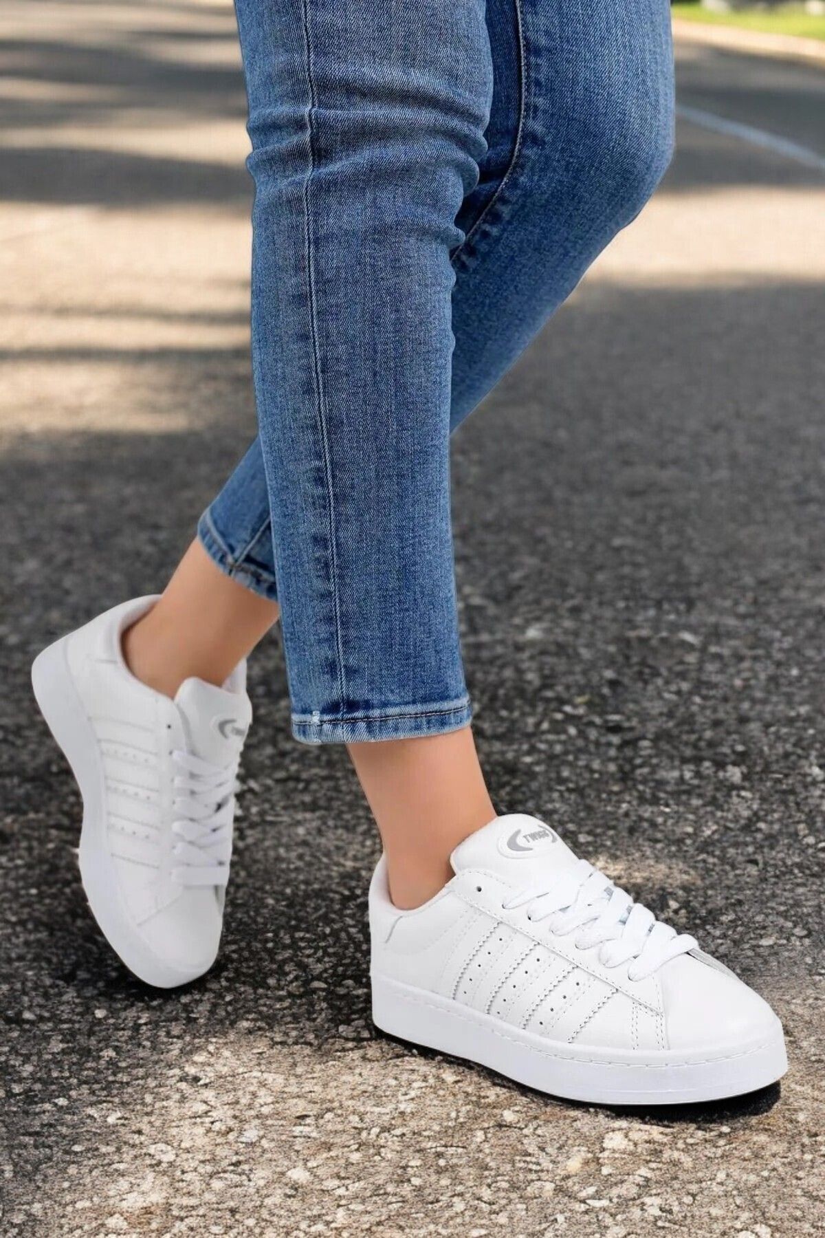 BİKAJOO Unisex Beyaz Günlük Düz Taban Rahat Spor Ayakkabı BKJ4000