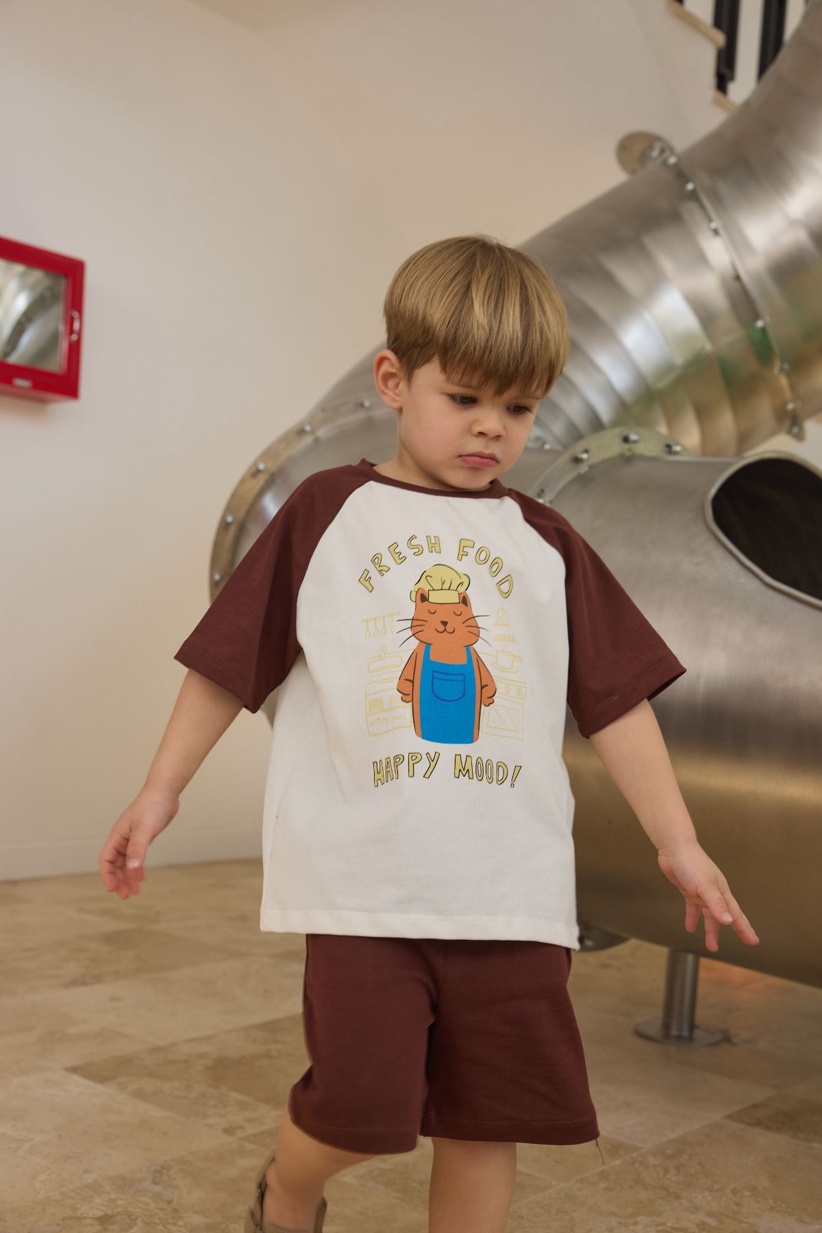 Tics-Chocolate Raglan Sleeve Set 1