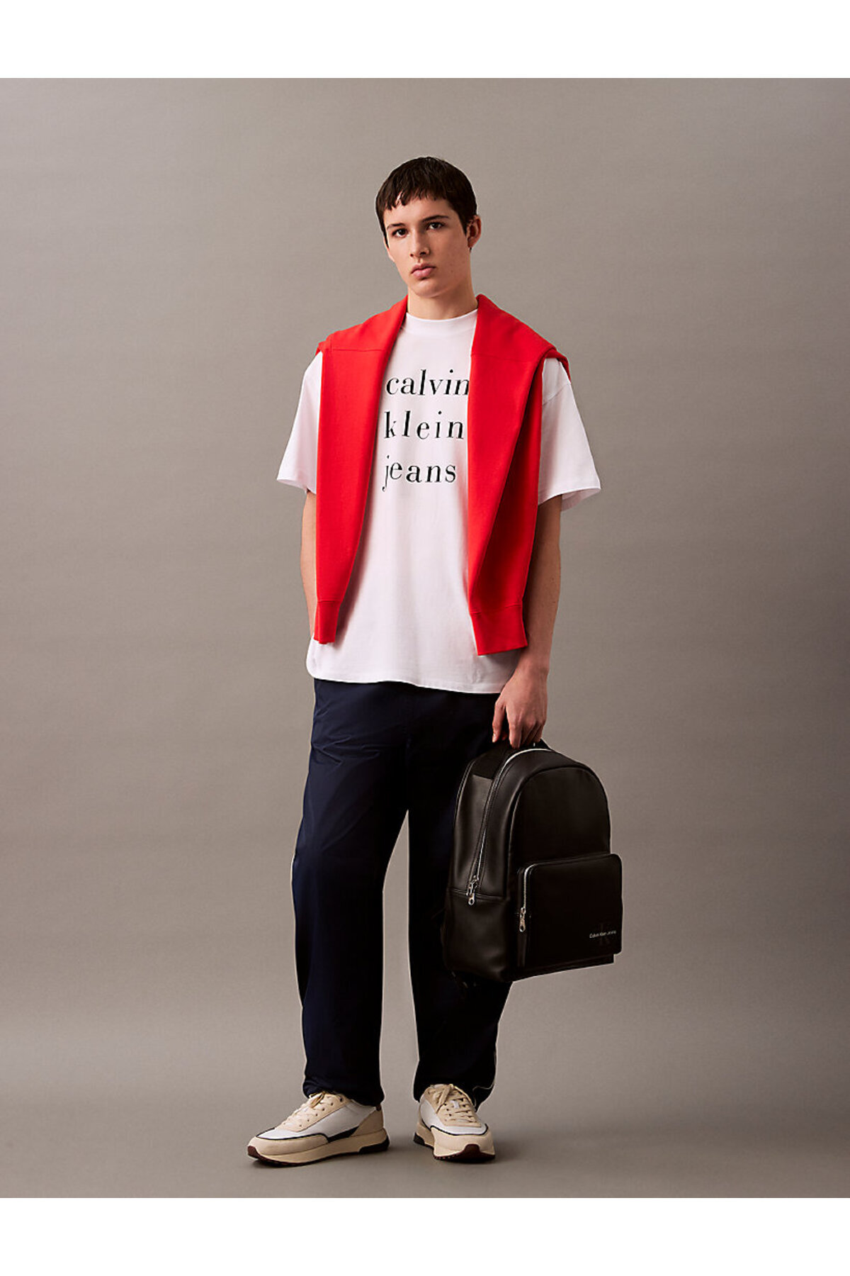 کلوین کلاین کوله پشتی مونو لوگو ۴۰