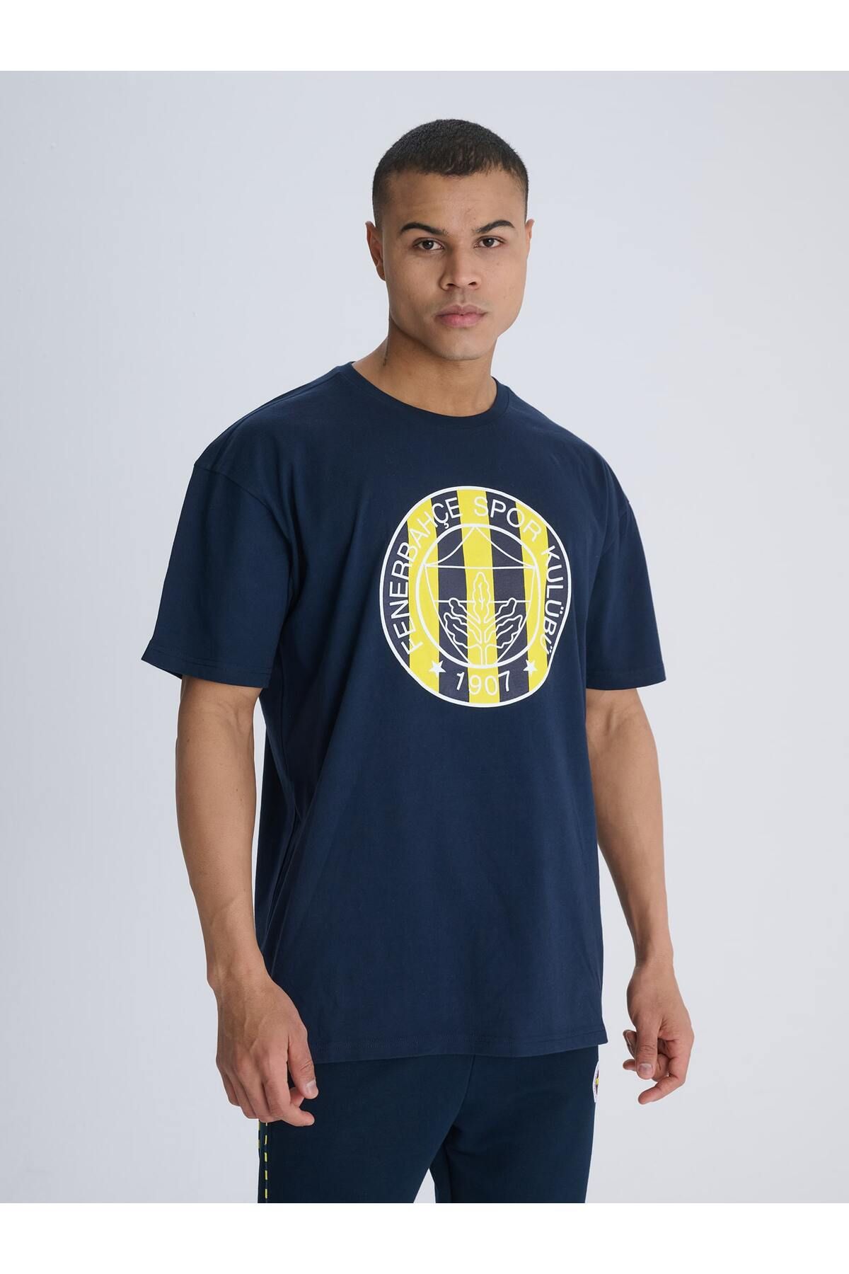 Fenerbahçe ERKEK TRIBUN ÇUBUKLU LOGO TSHIRT