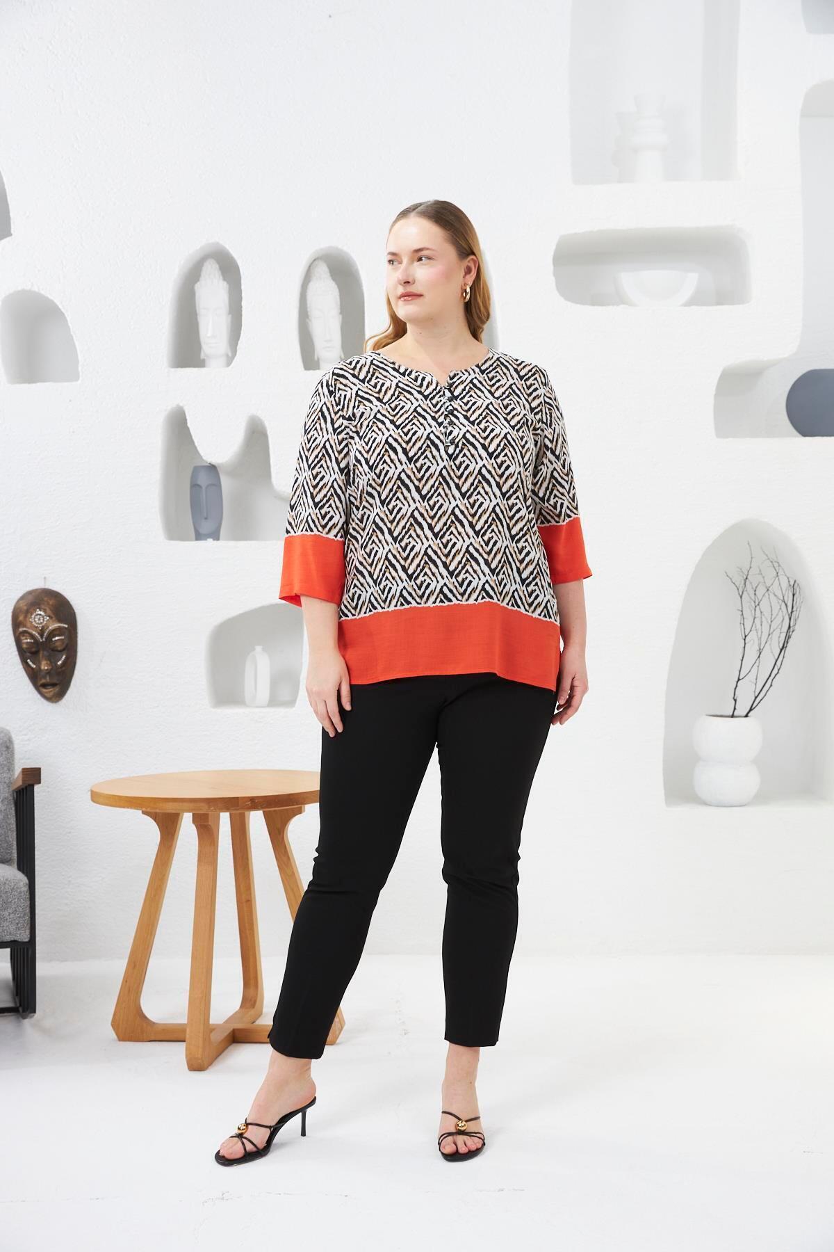 RMG-Geometric Shape Oversized Blouse White 4