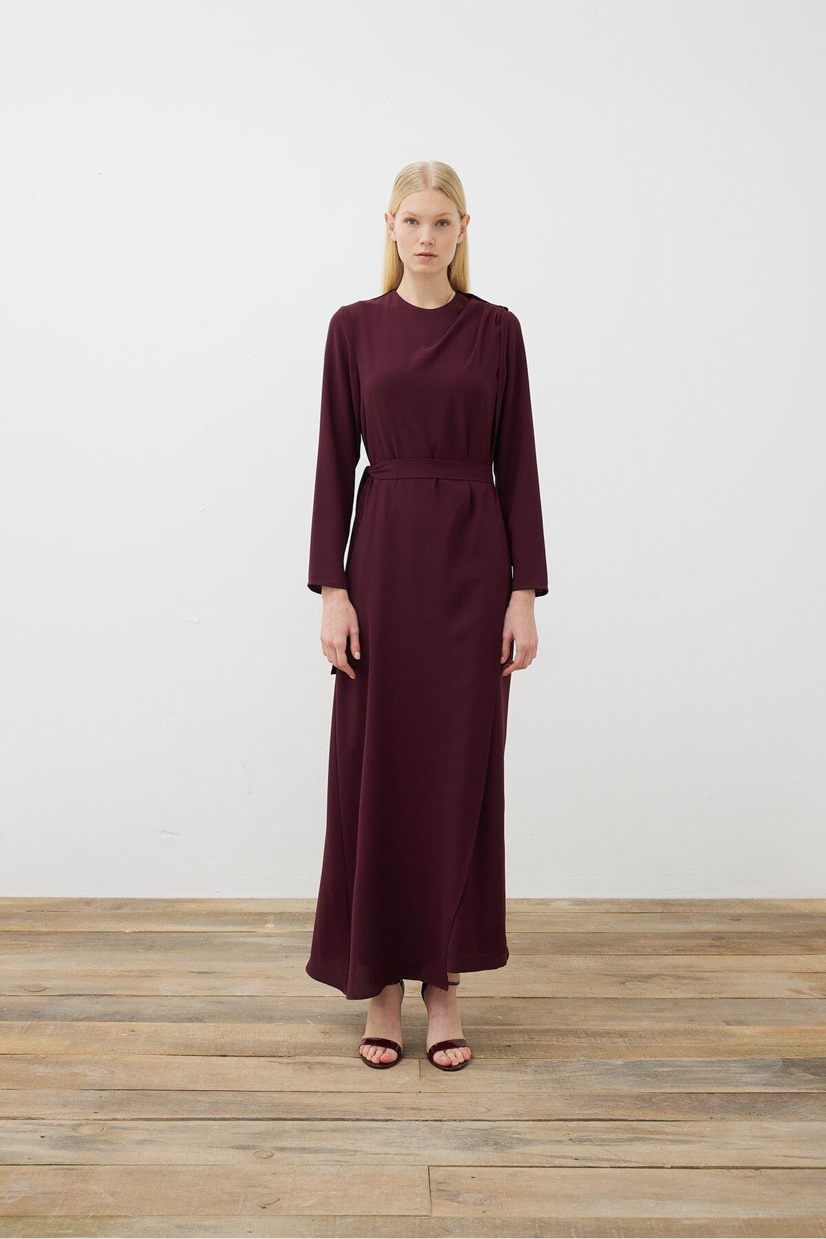 CBD FRONT AND BACK CLOSED JUMPSUIT BURGUNDY