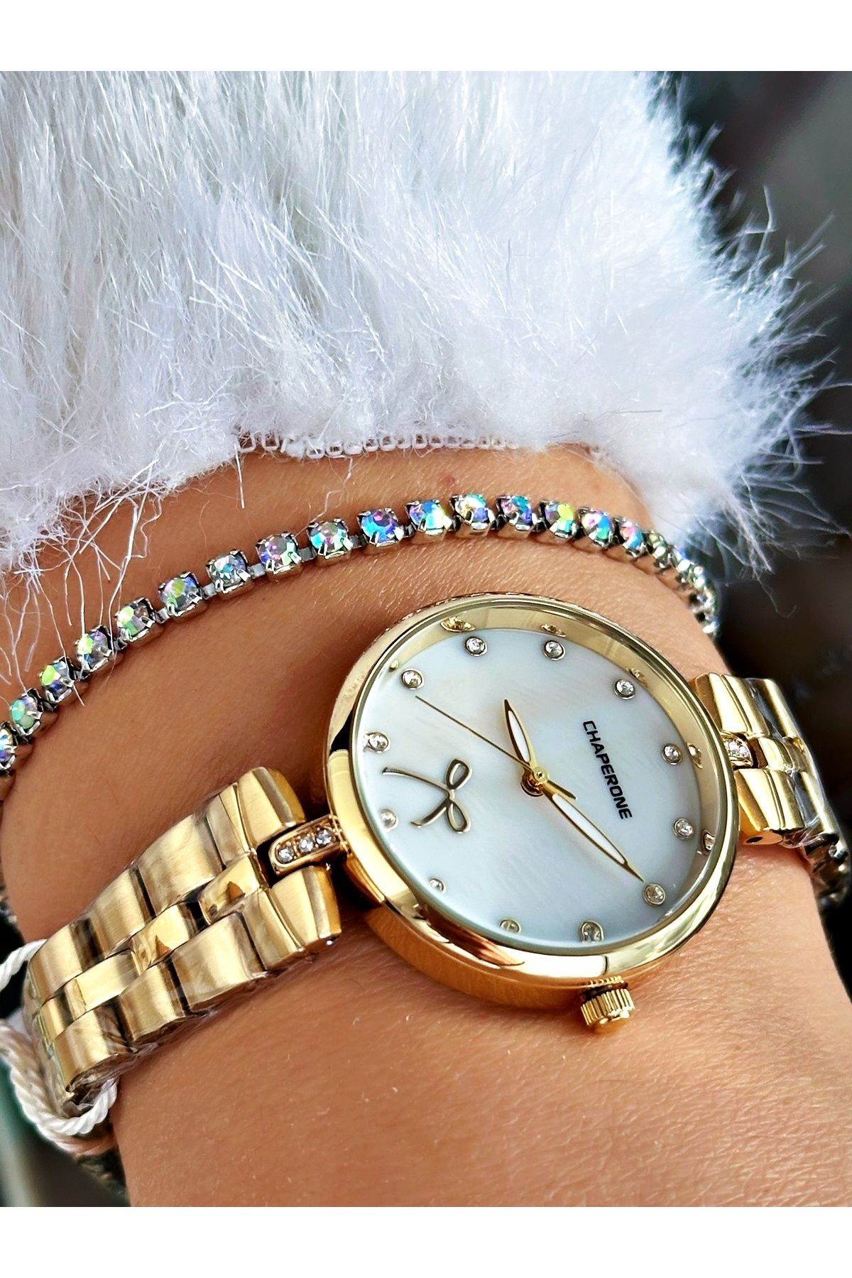 Chaperone-Gold Color Plain Model Ribbon Detailed Women's Wristwatch + Bracelet 3
