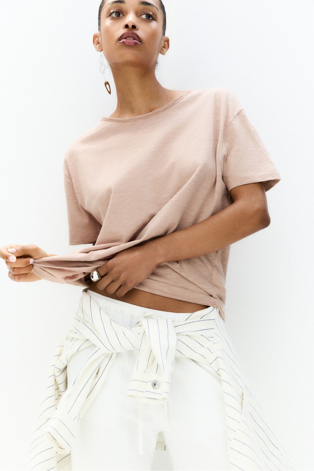 Pull & Bear Kenarları dikişsiz t-shirt