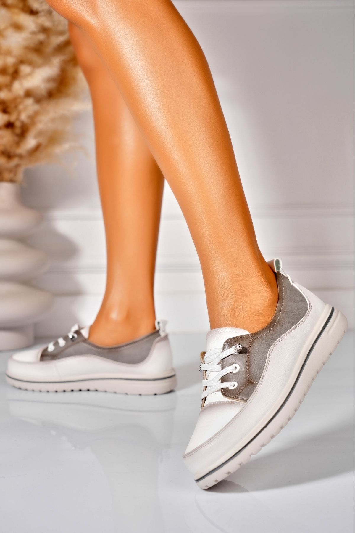 Joana-Women's casual shoes in grey eco-leather Talisa 3