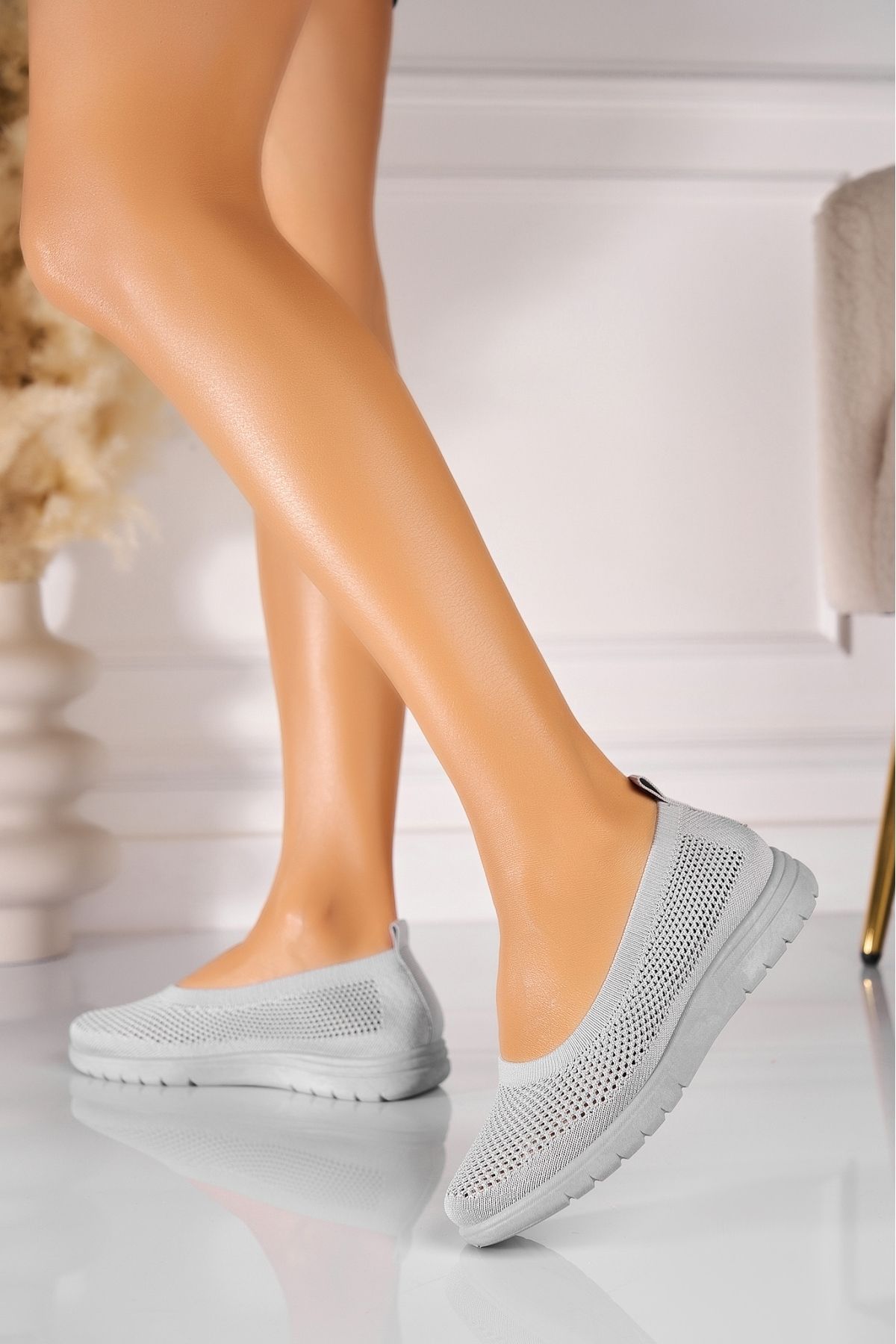 Joana-Women's casual shoes in grey fabric Darya 2