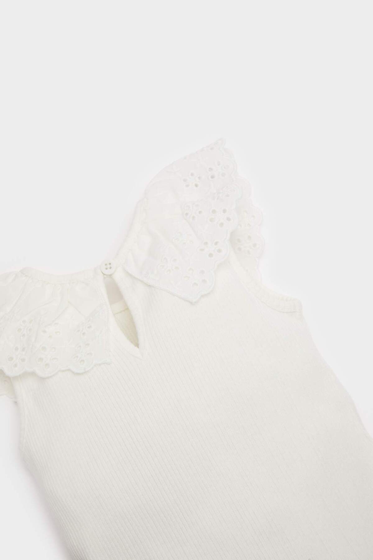DeFacto-Baby Girl Lace Collar Undershirt C4010A525Sm 2