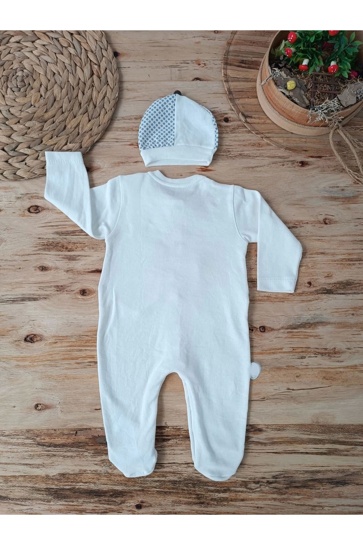 STOREMAX 0-3 3-6 6-9 Ay Şapkalı Yelek Detaylı Boydan Çıtçıt Erkek Bebek Tulumu