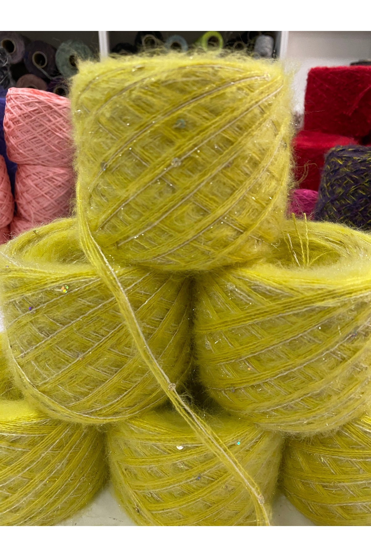 göçer-Yellow Acrylic Texture, Mesa Recommendation, 600 Finelininch Glitter Array 4