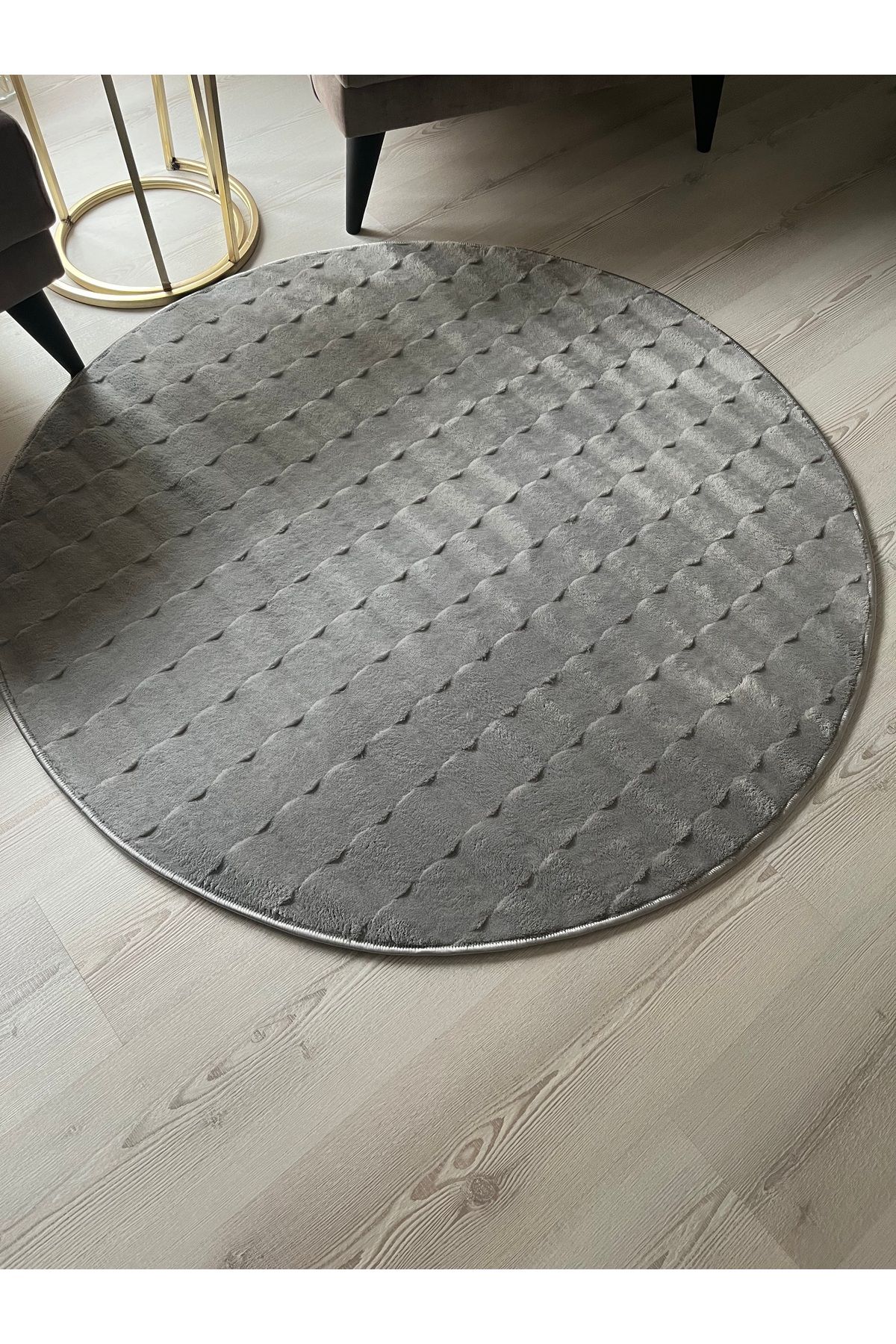 Alya Home Kaymaz Tabanlı Yuvarlak Puffy Peluş Yolluk Halı Banyo ve Tuvalet Paspası Elegans Gri