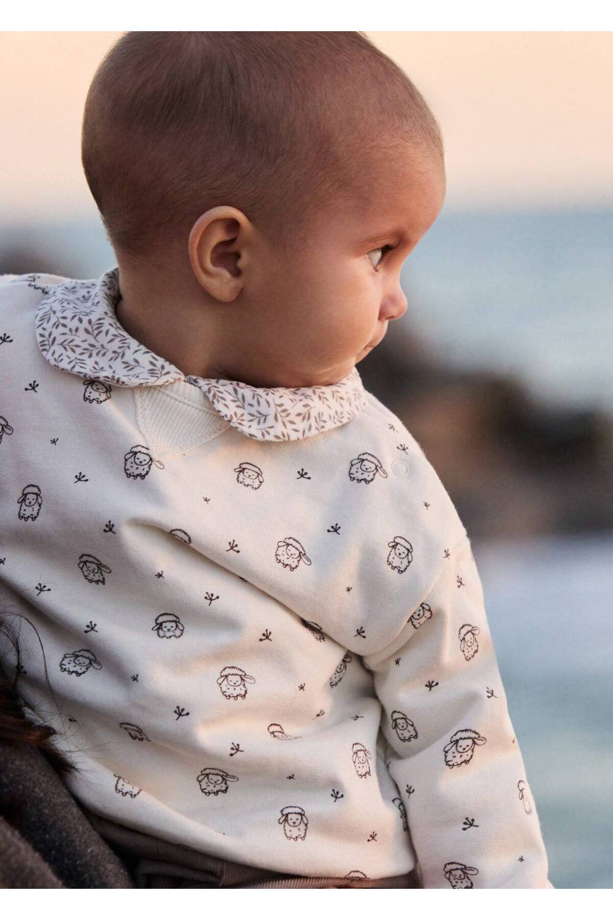 سویشرت نخی طرحدار  سویشرت نخی طرحدار