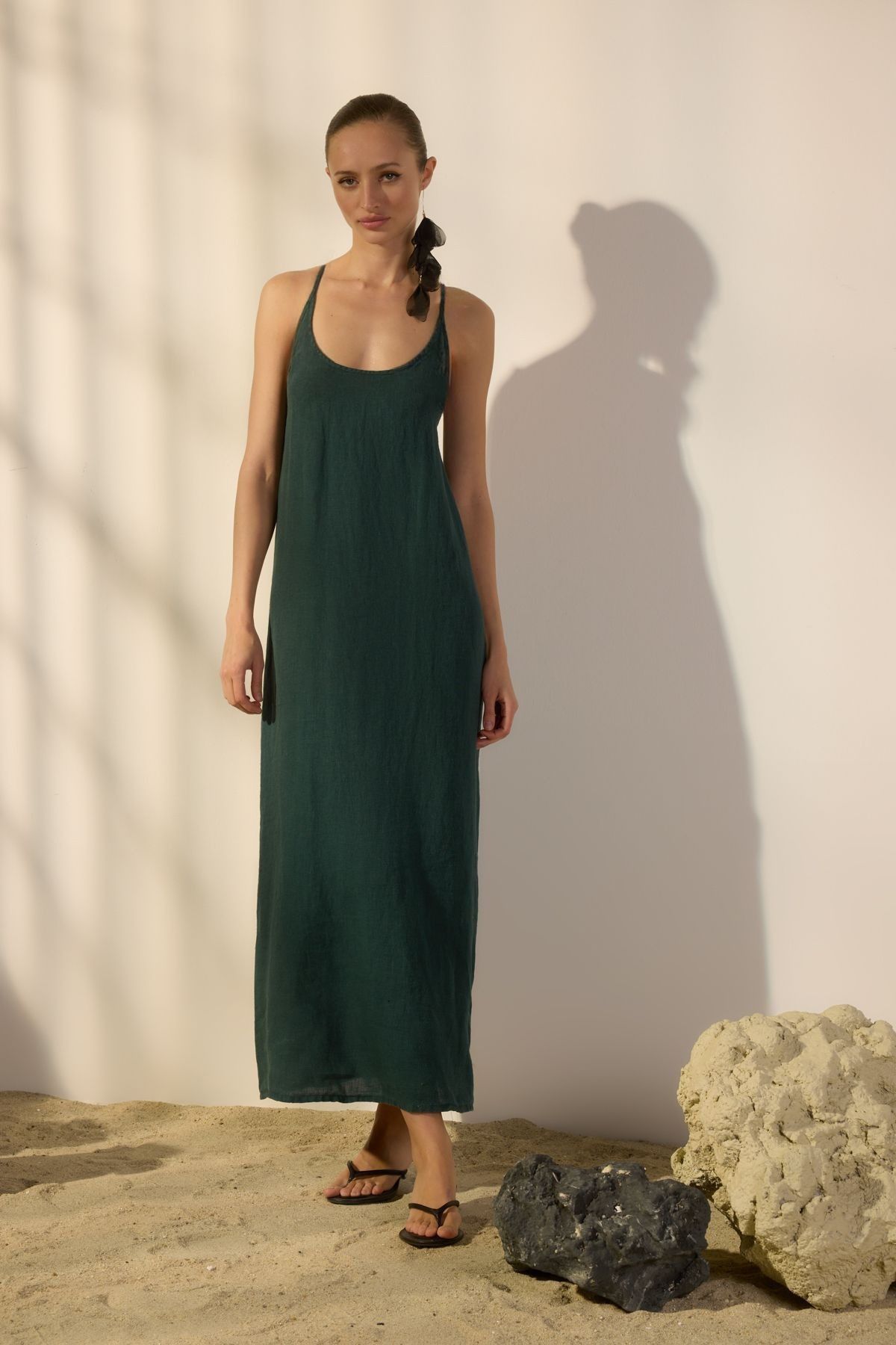 Trendyol Collection Petrol Green 100% Lniana Sukienka Maxi Z Detalami Z Tyłu Twoss24el00668 Kobieta - 42