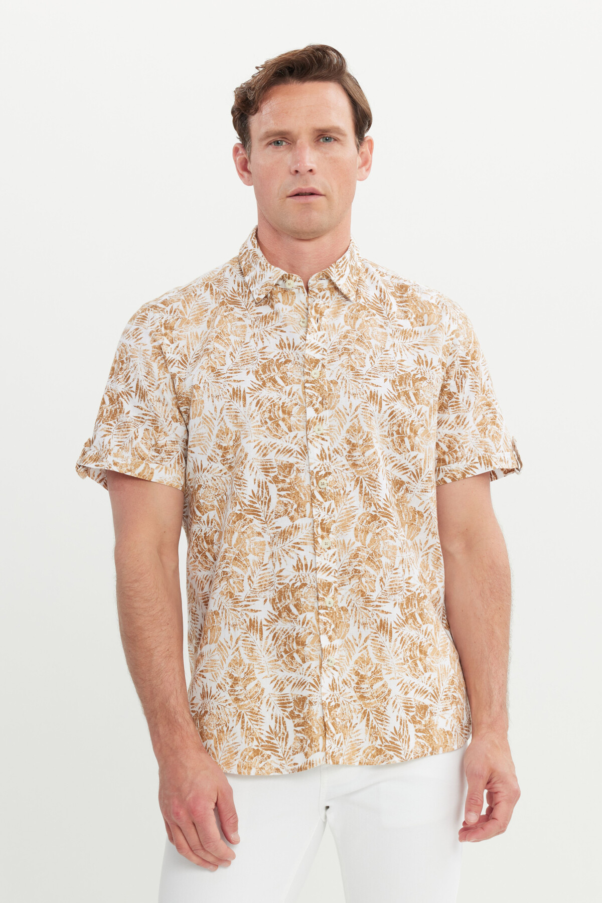 Erkek Beyaz-Kahve Slim Fit Dar Kesim Gizli Düğmeli Yaka %100 Pamuk Baskılı Gömlek