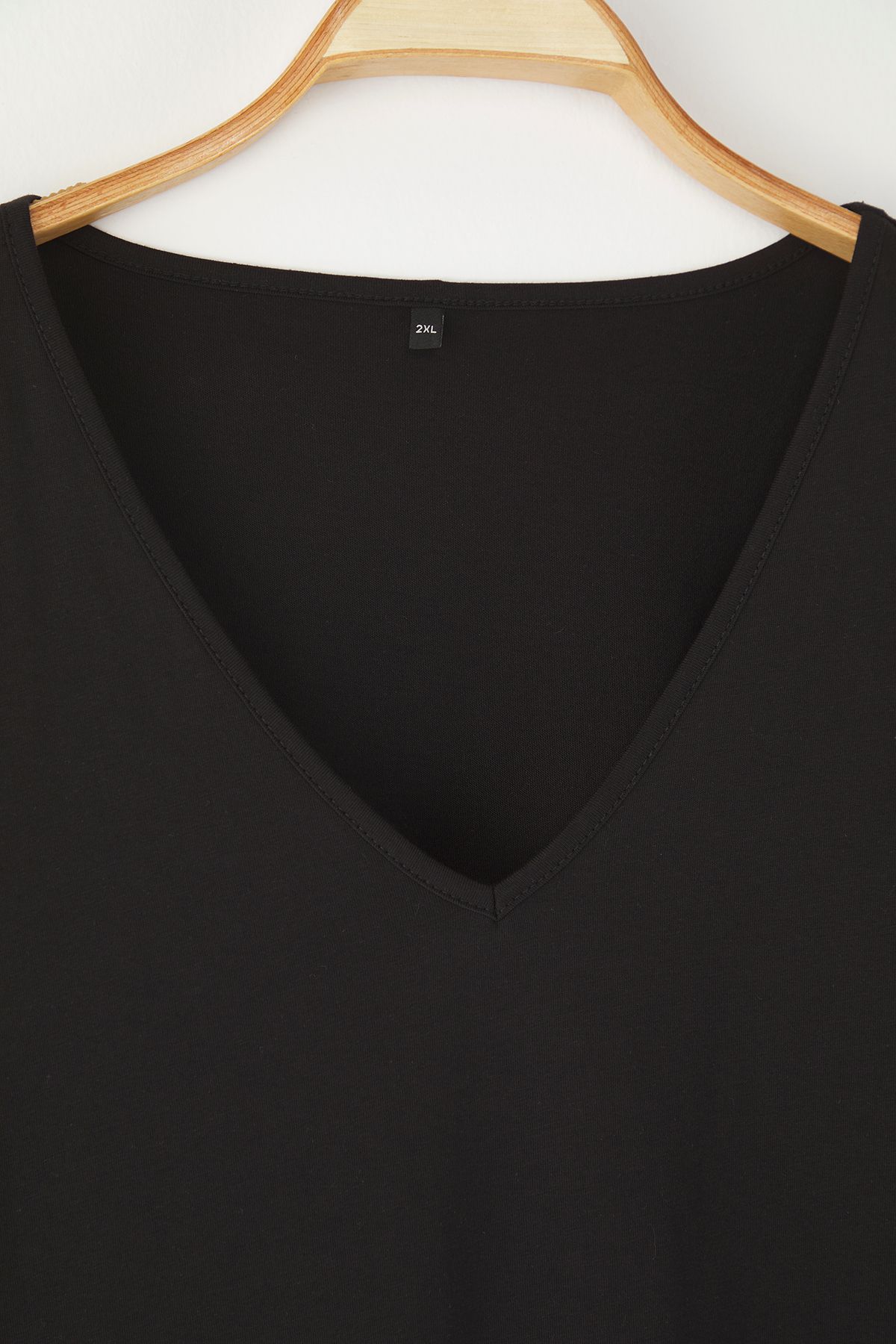 Trendyol Curve-Black V-Neck Long Length Large Size T-Shirt Tbbss25Bf00073 6