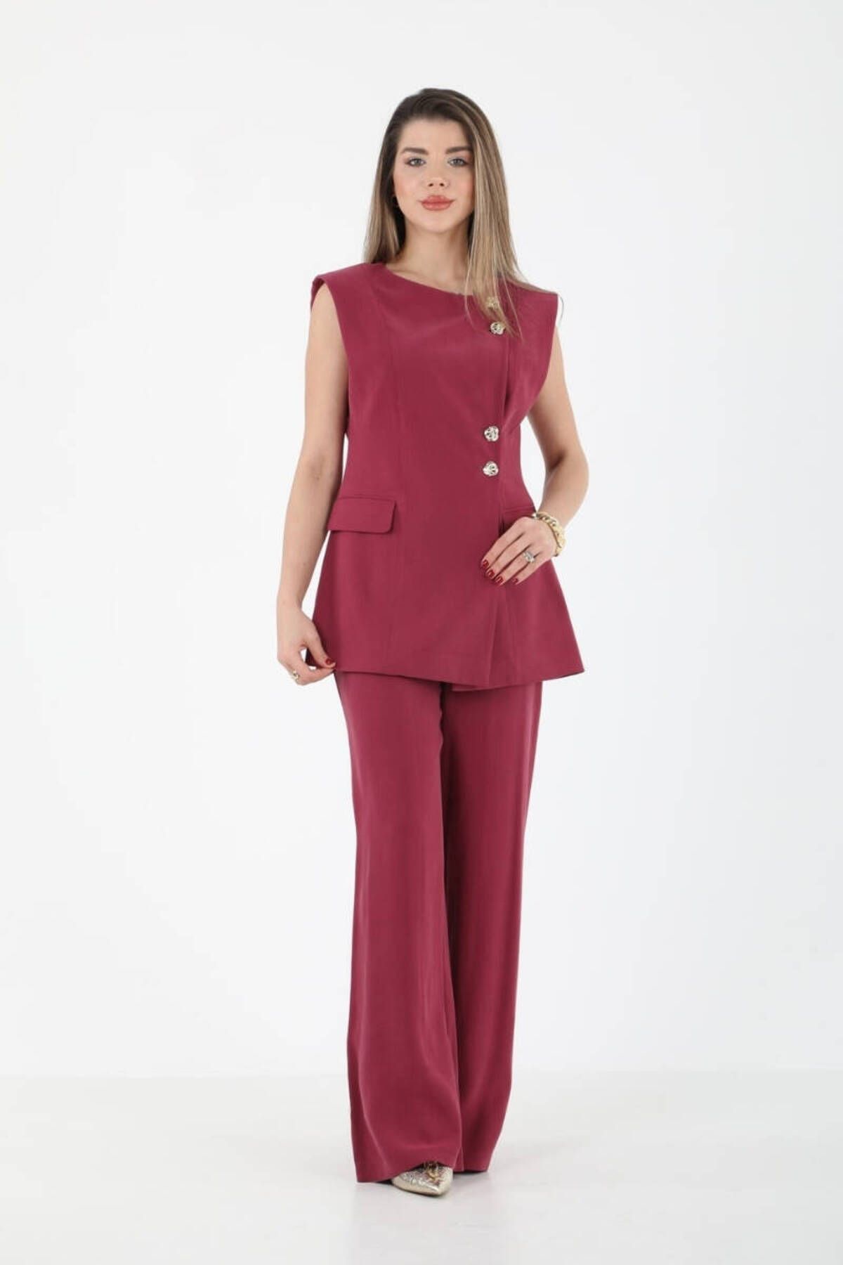 ELLA DİZAYN GOLD DETAYLI YELEK PANTOLON TAKIM