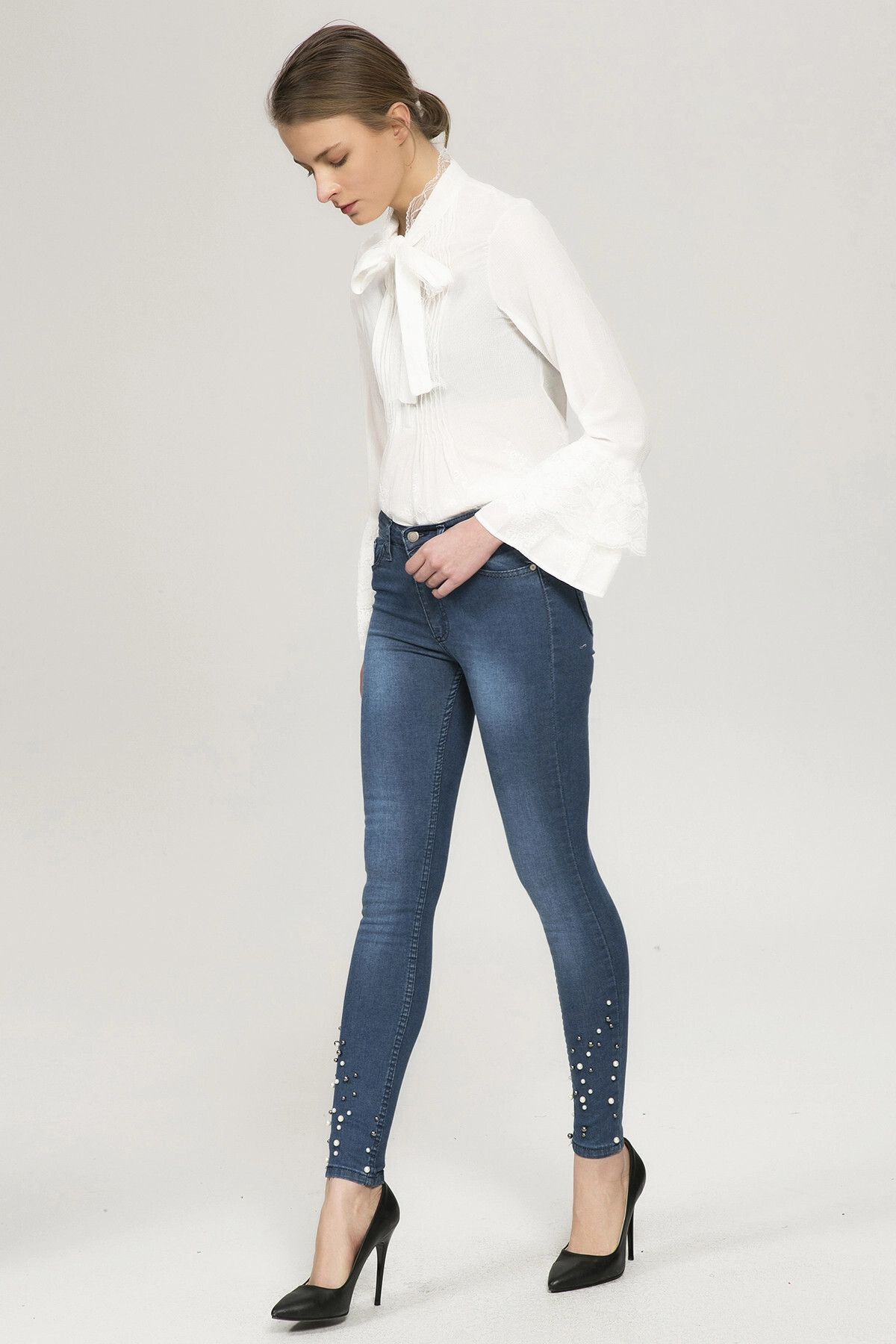 bacc Mavi2 Yüksek Bel Taşlı Denim Pantolon BCBSK-25753-588-02045