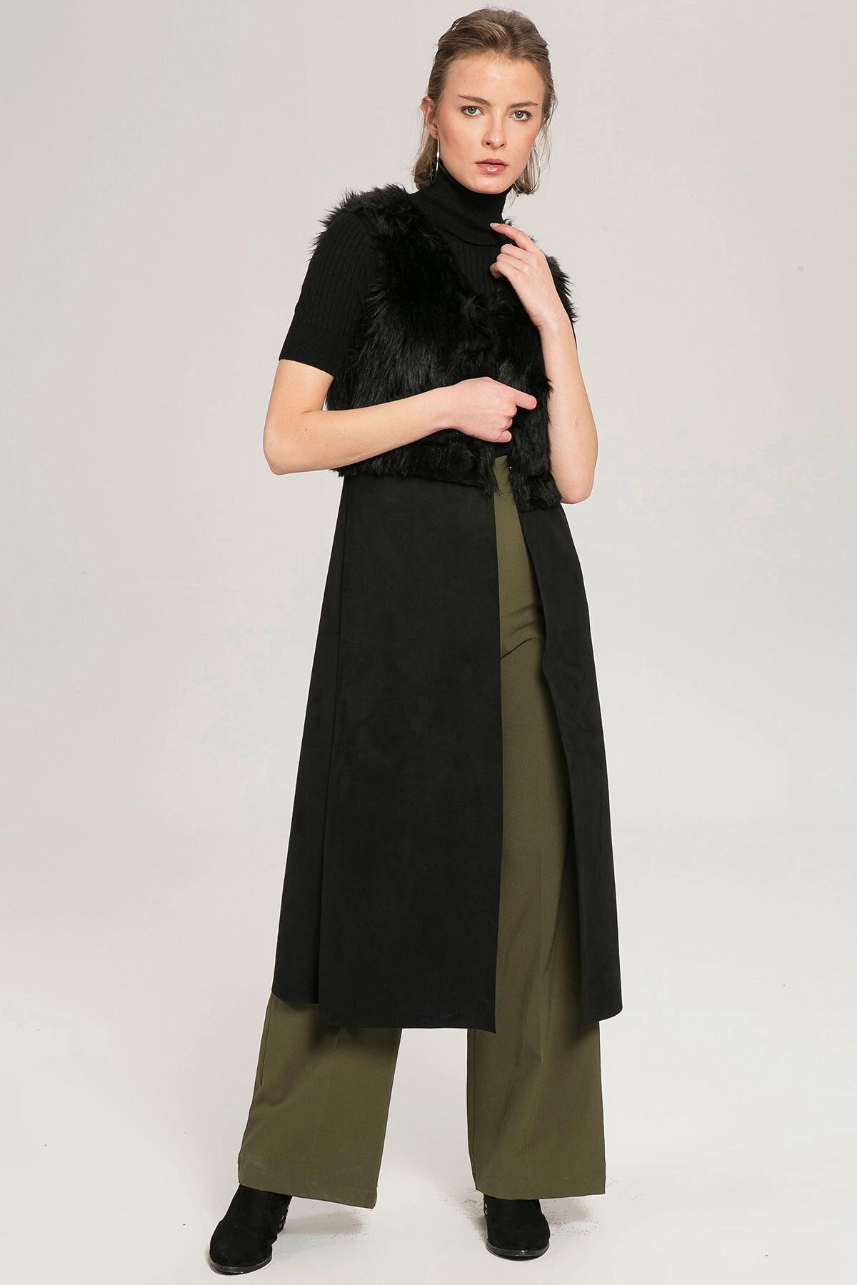 bacc-Women's Black Faux Fur Detailed Long Vest Bcbsk-25753-588-2052 4