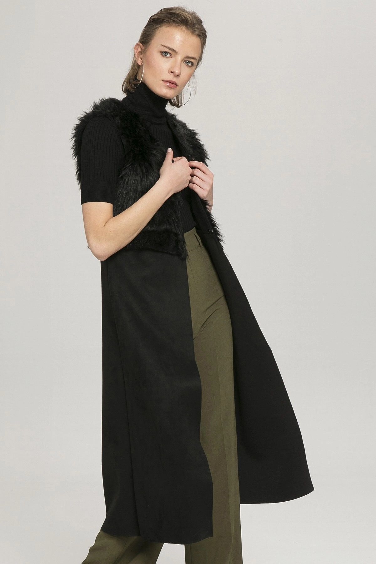 bacc-Women's Black Faux Fur Detailed Long Vest Bcbsk-25753-588-2052 3