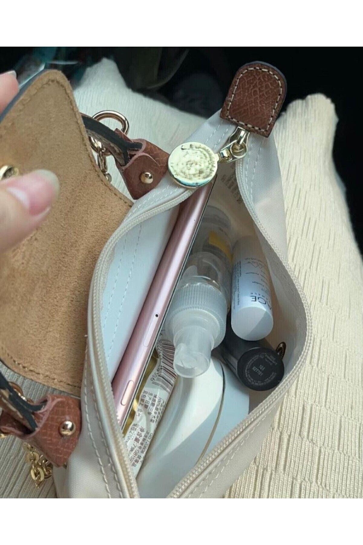 Timeless-Le Plıage Pouch with Handle 3