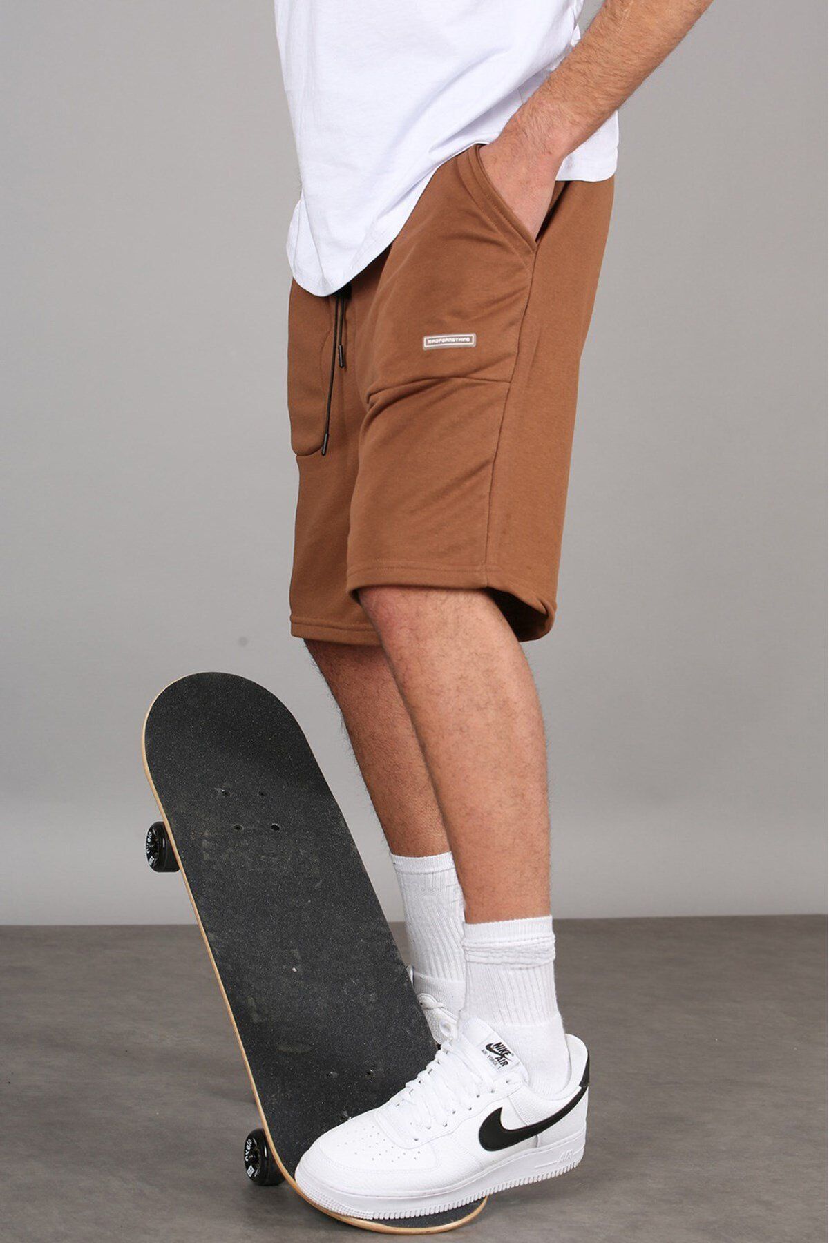 Madmext Braune Capri-shorts für Herren - M