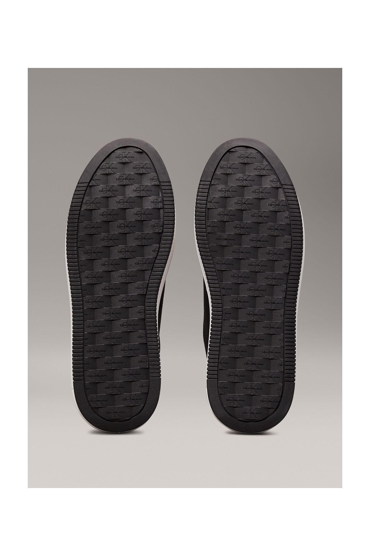 Calvin Klein-Damskie trampki na platformie z niską cholewką, skórzane, czarne Yw0Yw01632-0Gl 7