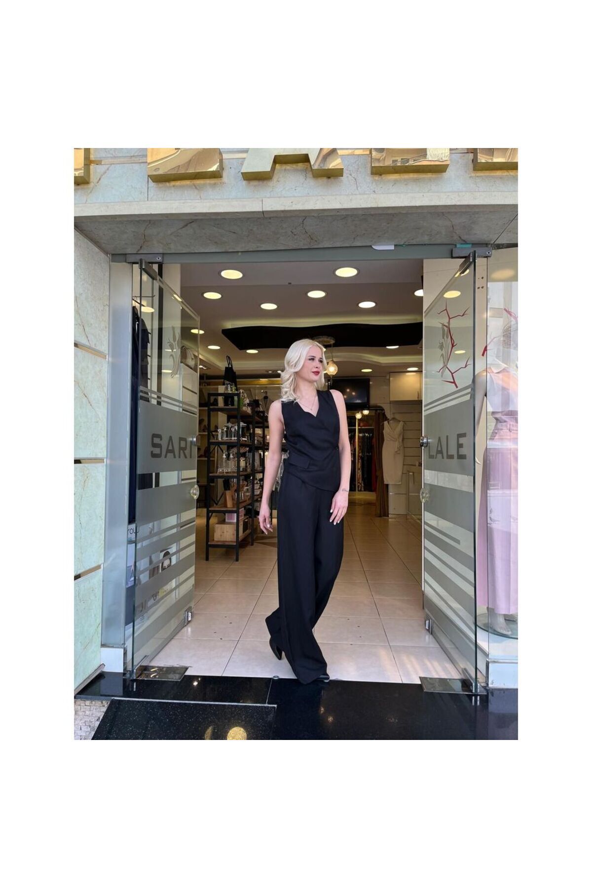 Unique-JUMPSUIT 3
