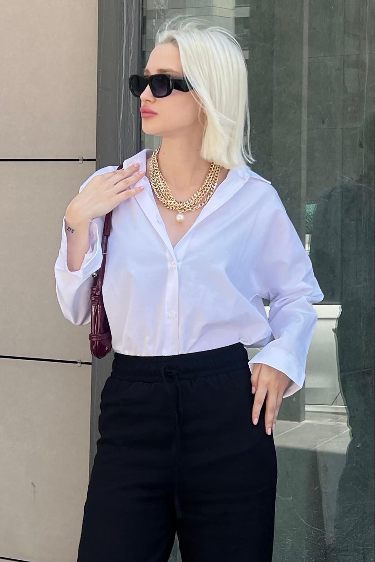 Madmext-Biela nadrozmerná košeľa Mad Girls Mg1369 6