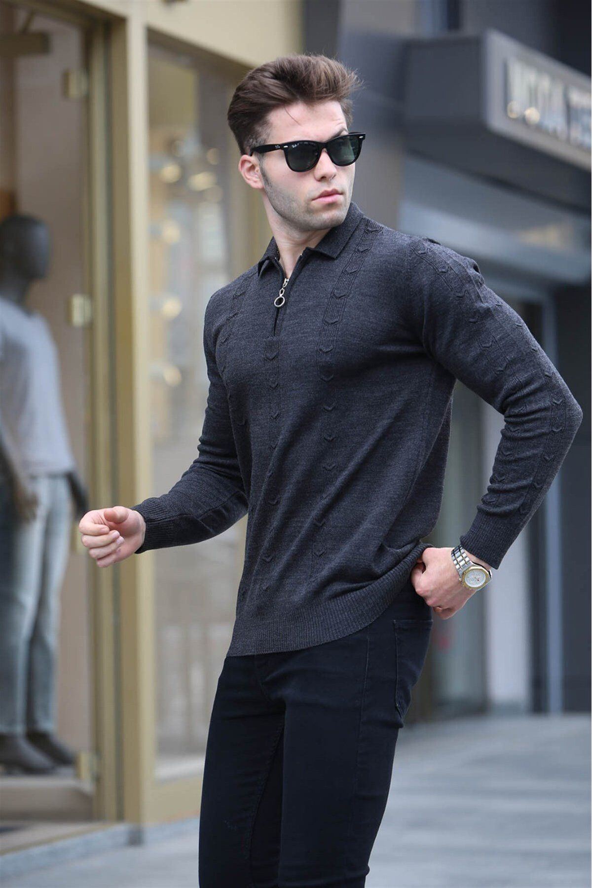 complete the look image