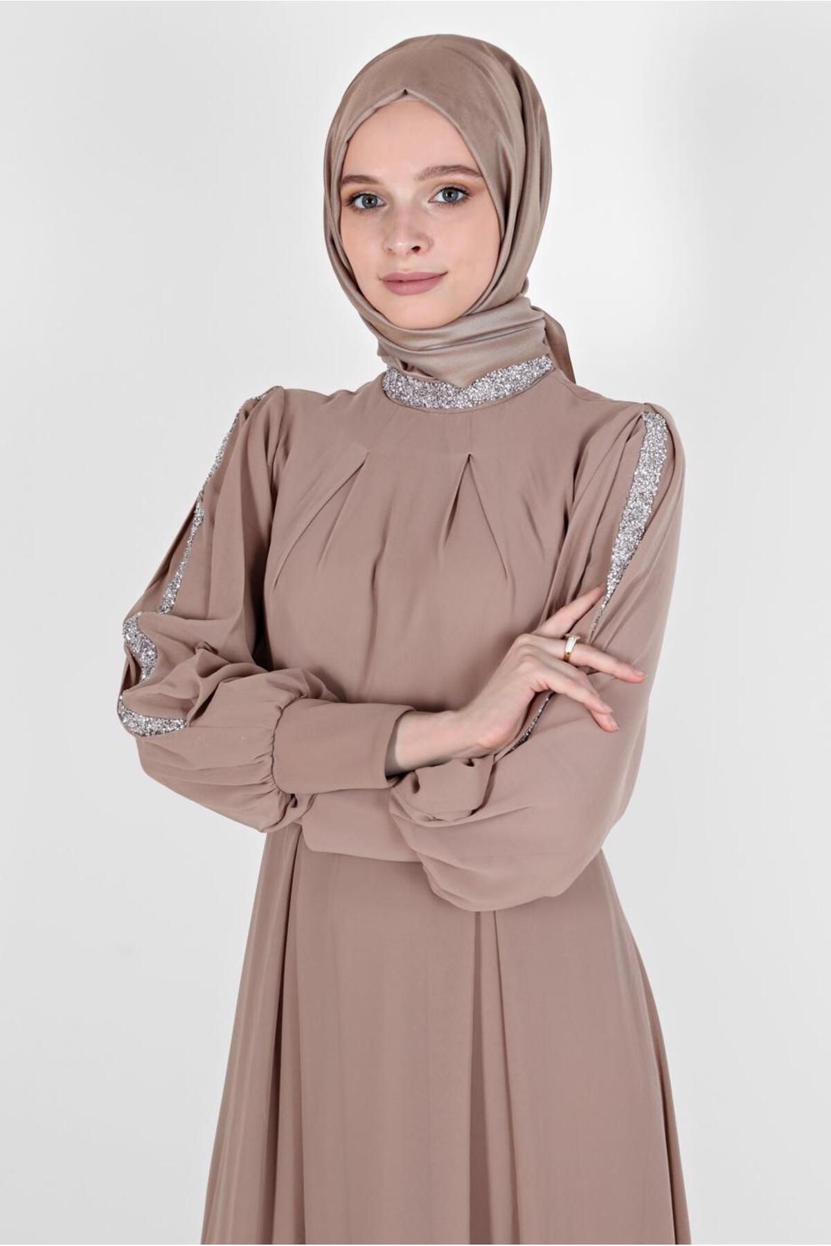 لباس شب سنگی چین دار 50209 Alvina