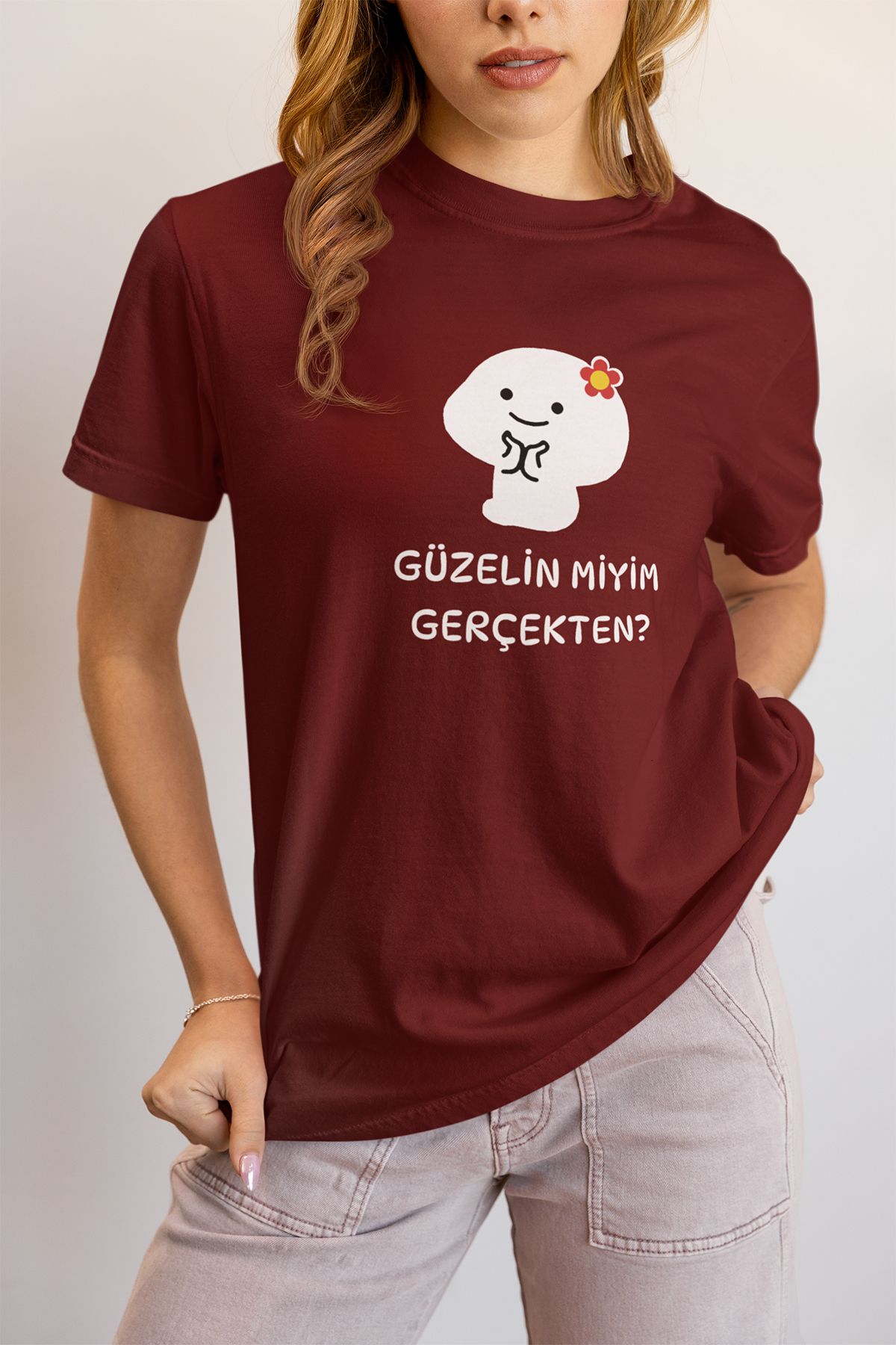 qoeuyl boutique Güzelin miyim Gerçekten Baskılı Sevgiliye, Eşe Özel Hediyelik Eğlenceli Renkli Unisex T-Shirt