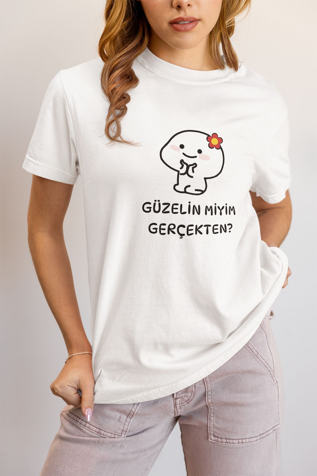 qoeuyl boutique Güzelin miyim Gerçekten Baskılı Sevgiliye, Eşe Özel Hediyelik Eğlenceli Renkli Unisex T-Shirt