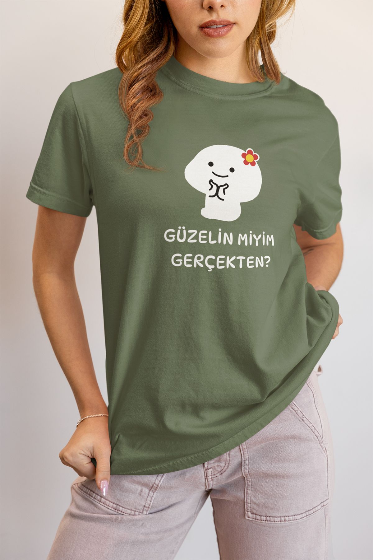 qoeuyl boutique Güzelin miyim Gerçekten Baskılı Sevgiliye, Eşe Özel Hediyelik Eğlenceli Renkli Unisex T-Shirt
