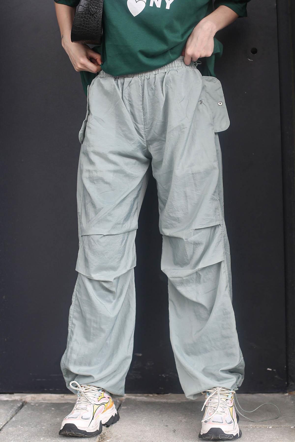 شلوار سبز زنانه Mint Green Parachute Jogger MG1726 Madmext