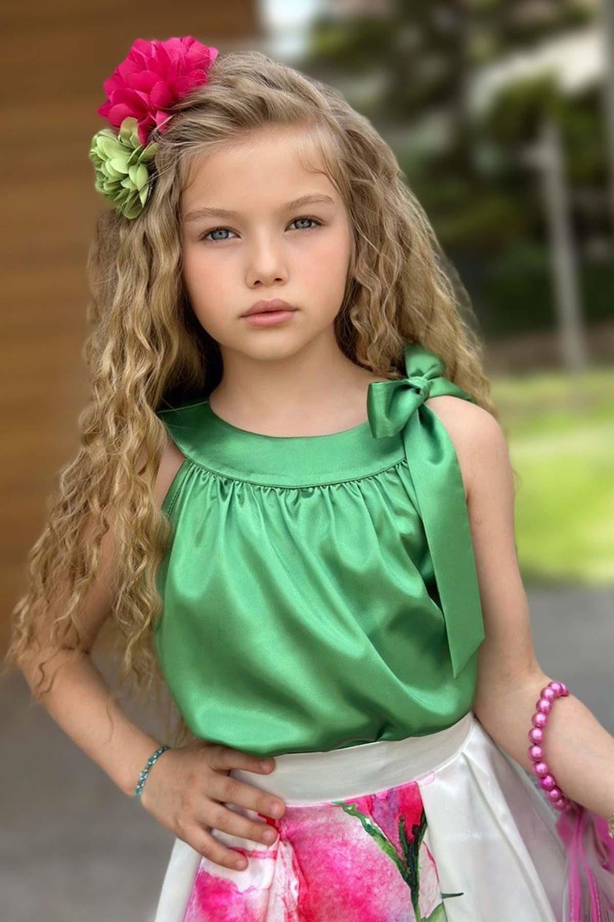Riccotarz-Girl's Shoulder Tie Detailed Pleated Sleeveless Green Blouse Satin Skirt Suit 3