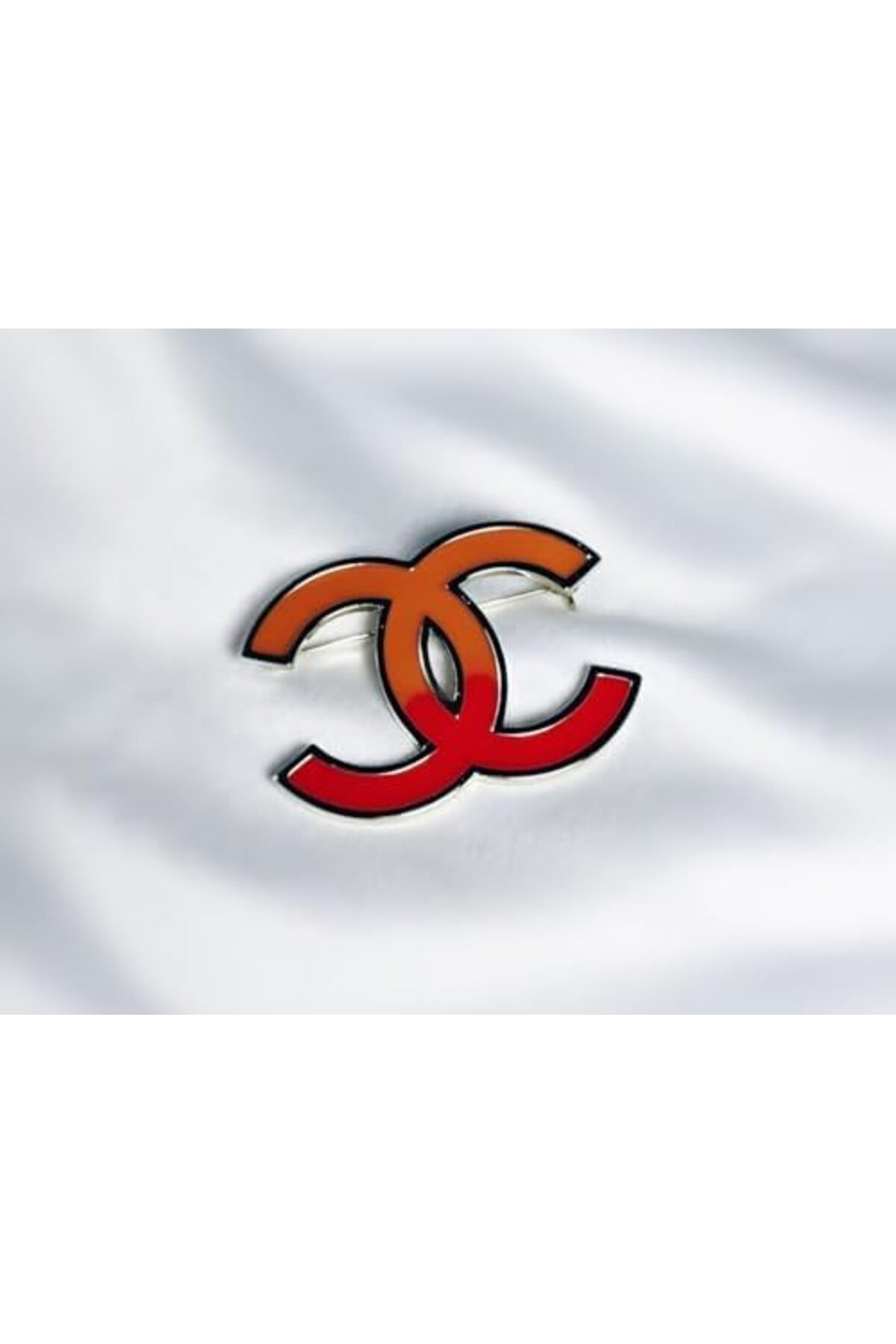 دبوس عصري بشعار CC باللونين الأحمر والبرتقالي للنساء من BUNCA