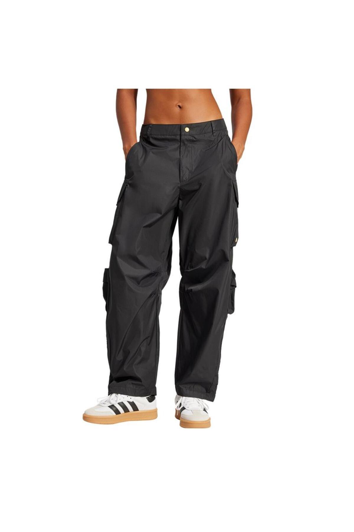 complete the look image