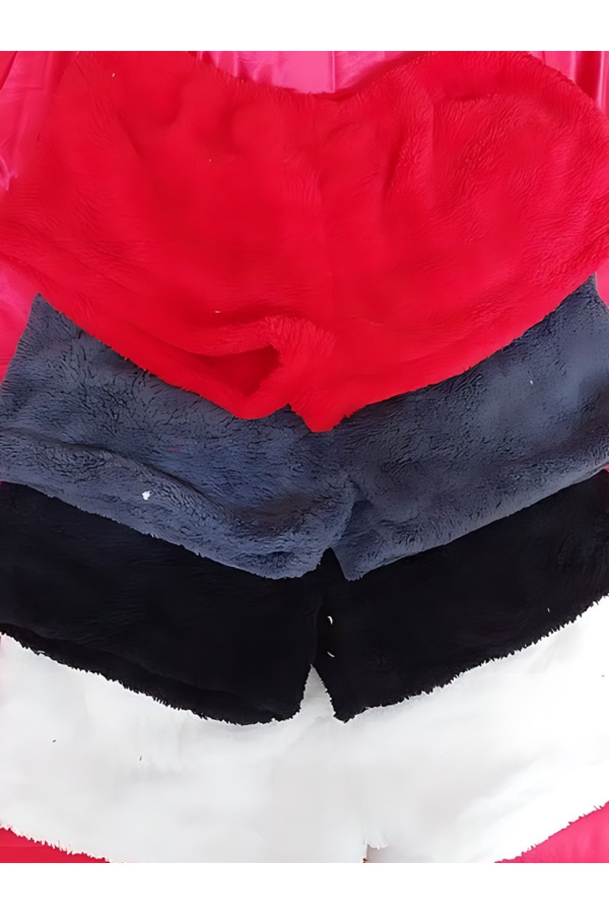 PEMBİŞ HOMEWEAR PELUŞ ŞORT
