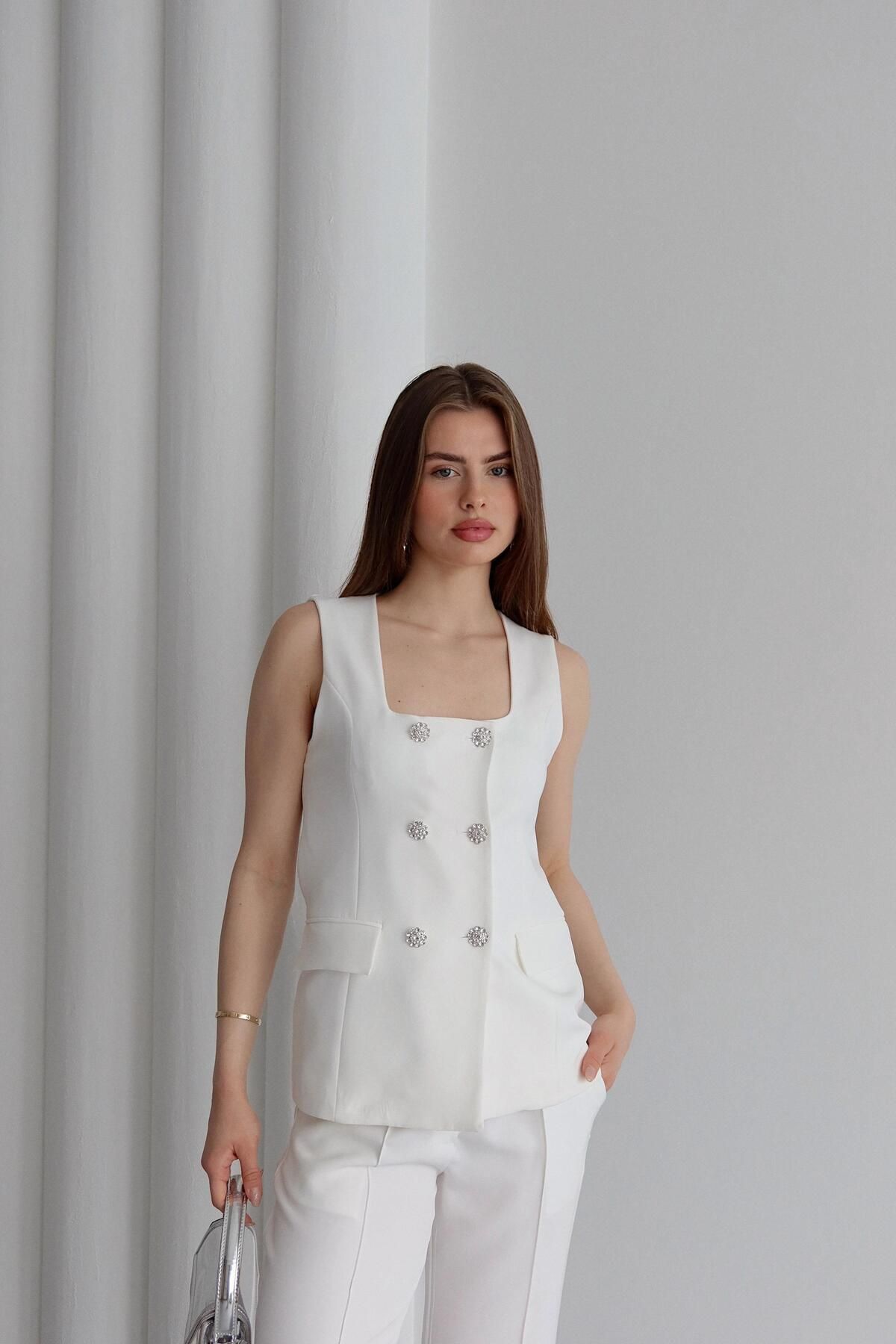 Finna & Co Taş Düğmeli Yelek Takım Beyaz