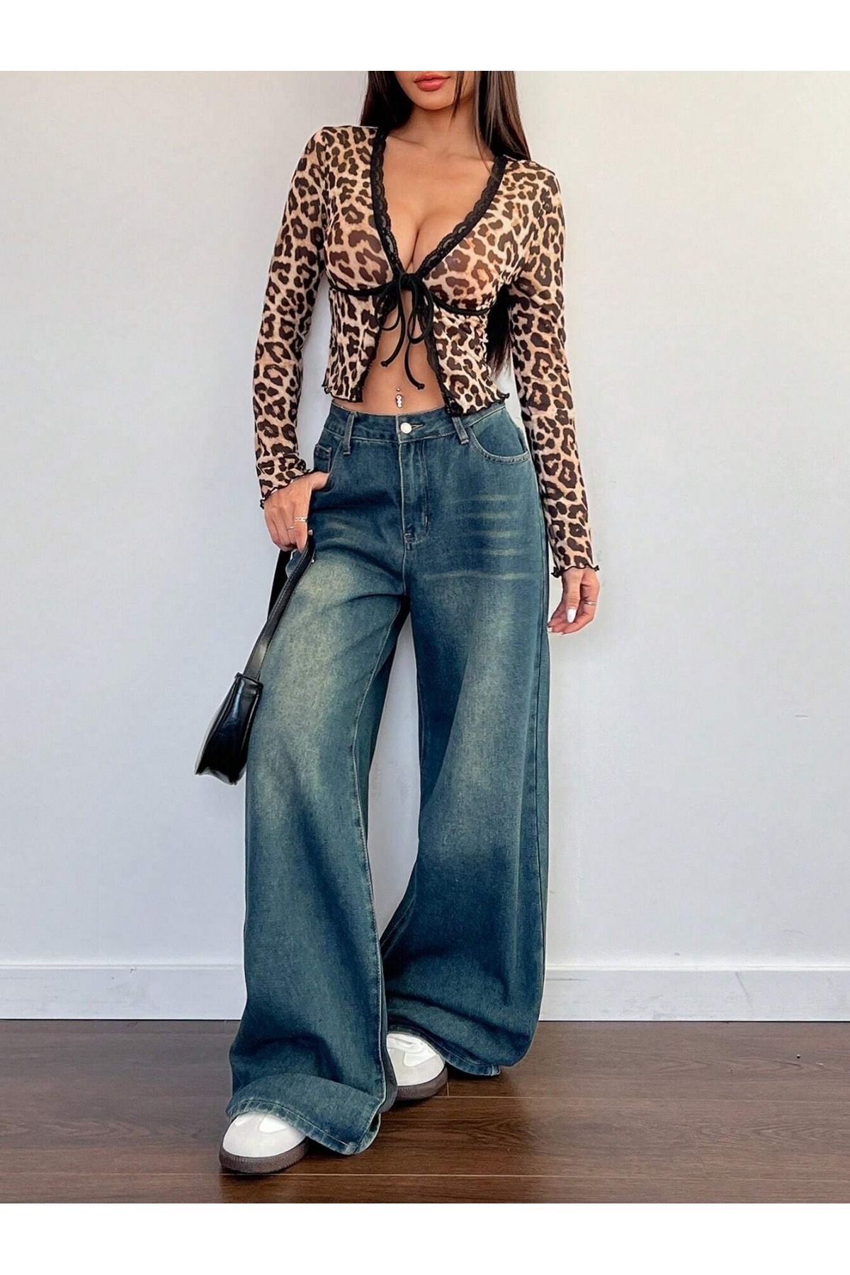 DOSESA-Women's Leopard Patterned Lycra Tulle Body with Lace Detail Long Sleeve Above Waist Body 2