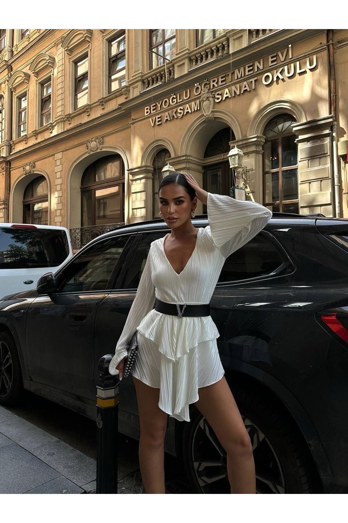 Ekim Store-Rochie mini cu curea plisată cu decolteu în formă de A și pantaloni scurți 2