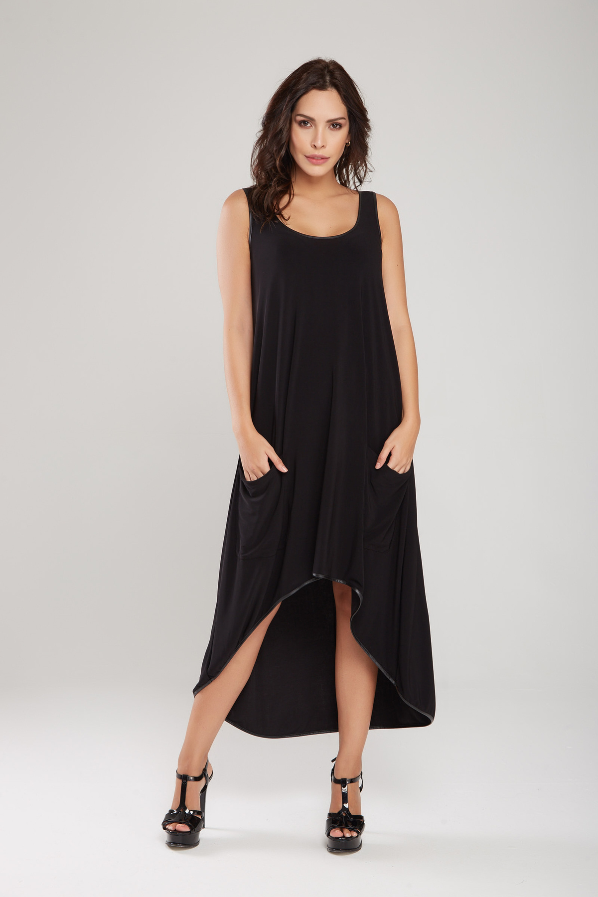 Laranor-Black U Neck Asymmetrical Rhat Cut Pocket Detail Dress 24L7547 2