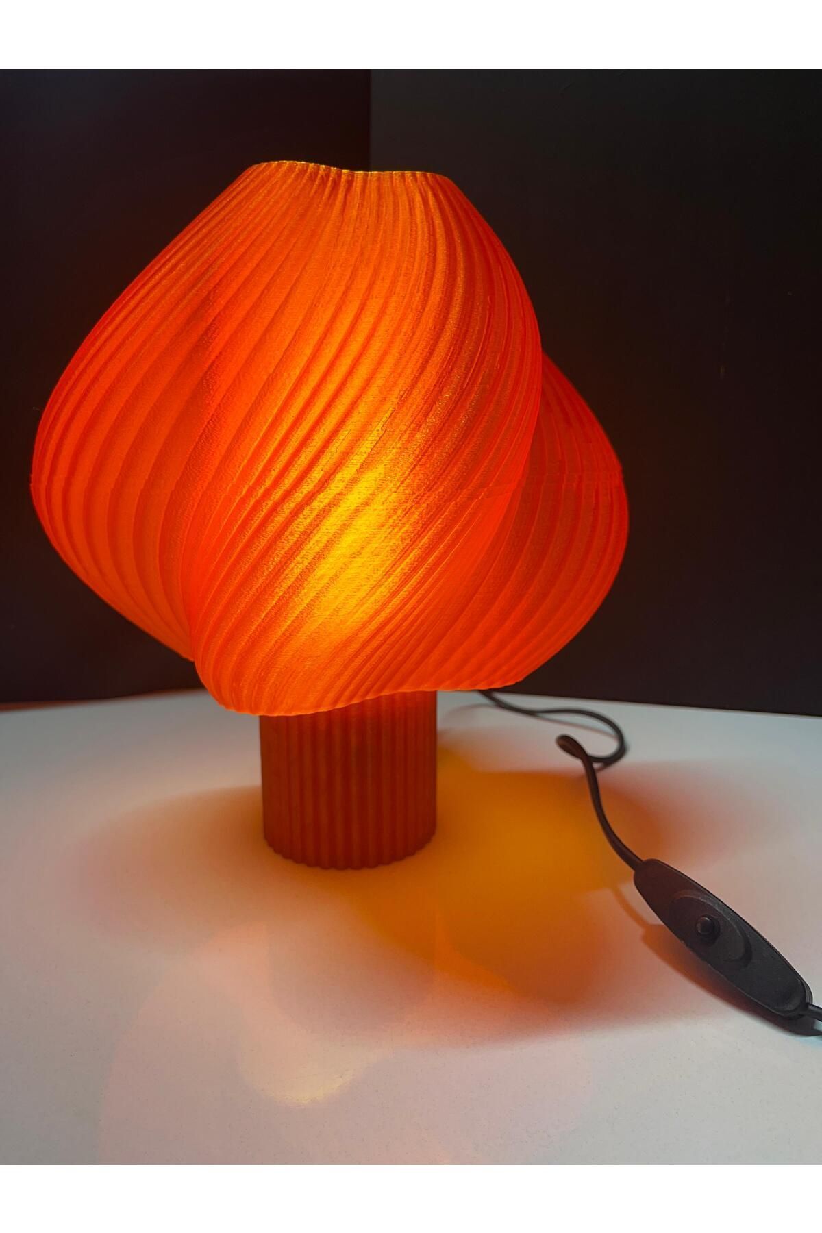 teknotrust Şık Spiral Tasarımlı LED Gece Lambası - Dekoratif Masa Lambası